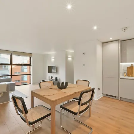 Flat 315, 33 Birtton Street Apartment